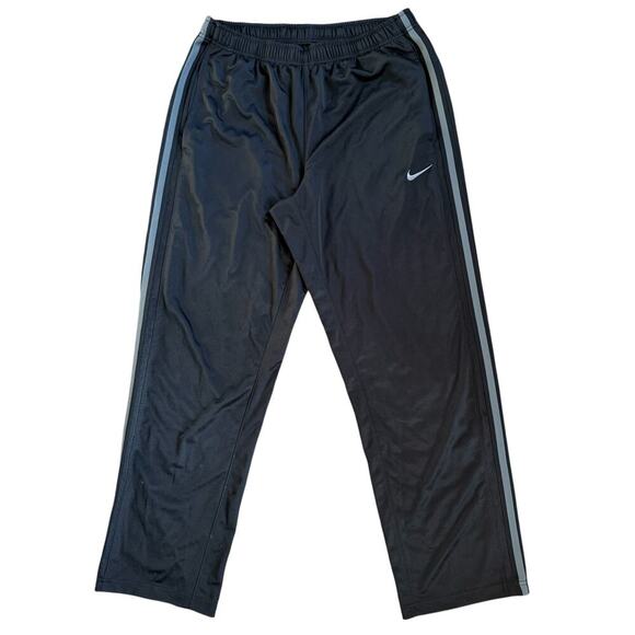Nike Windbreaker Sweatpants Large Black Swoosh Logo Pockets Active Drawstring - Picture 1 of 12